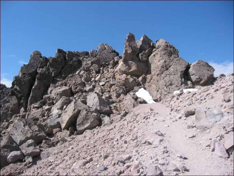2005-07-31 Lassen (25) one more pinnacle to climb on way down
